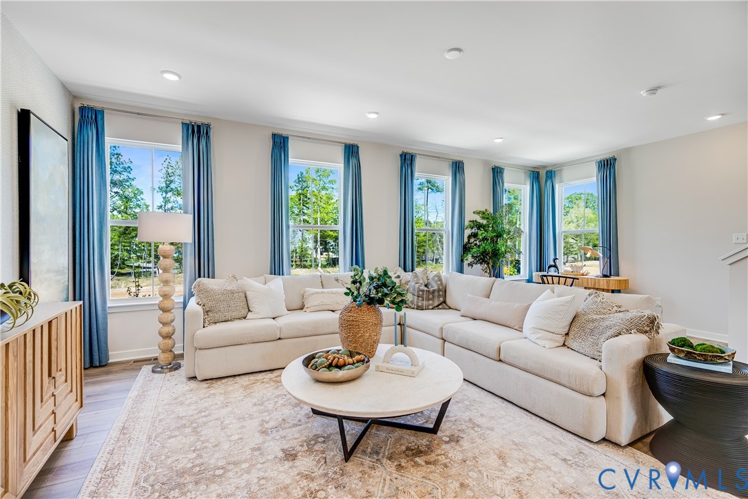 8768 Pioneer Hill Dr