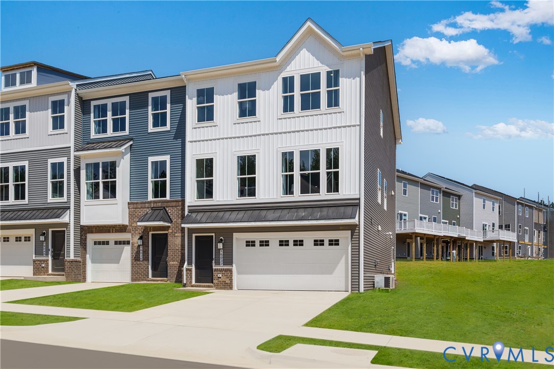 8768 Pioneer Hill Dr