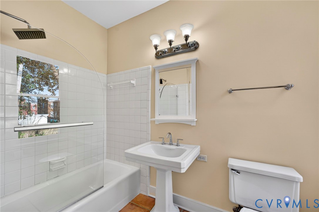 114 N 29th St