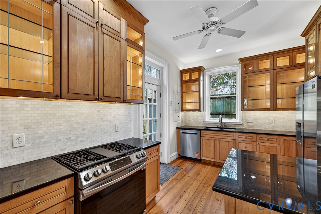 114 N 29th St