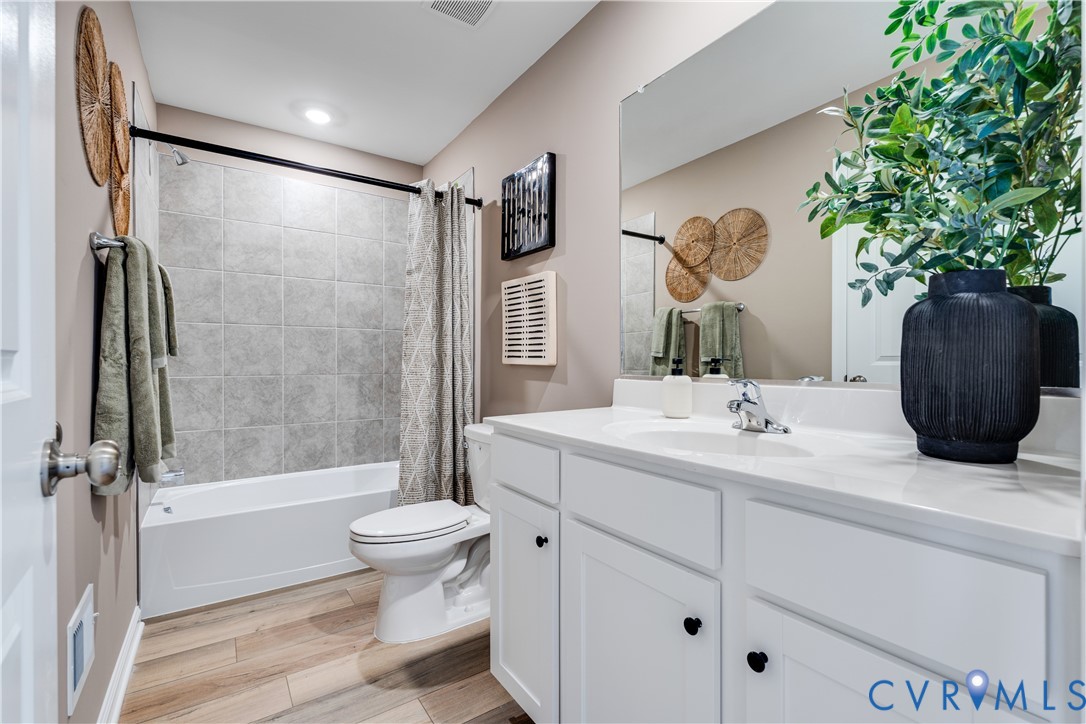 8724 Pioneer Hill Dr