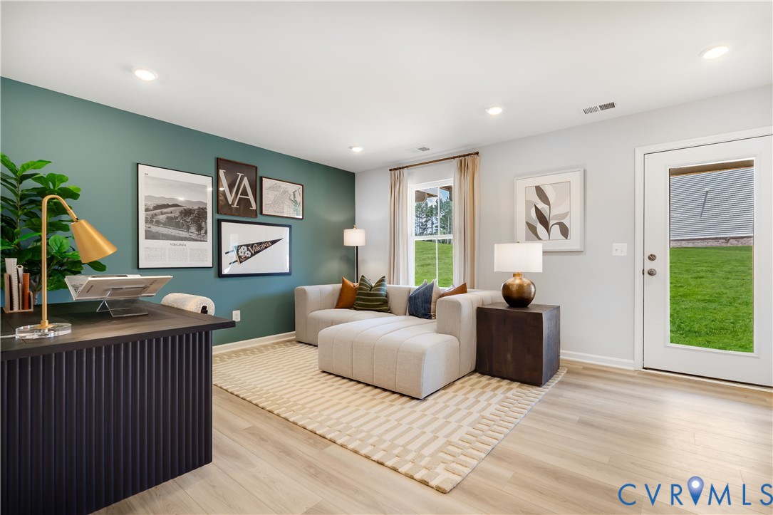 8700 Pioneer Hill Dr