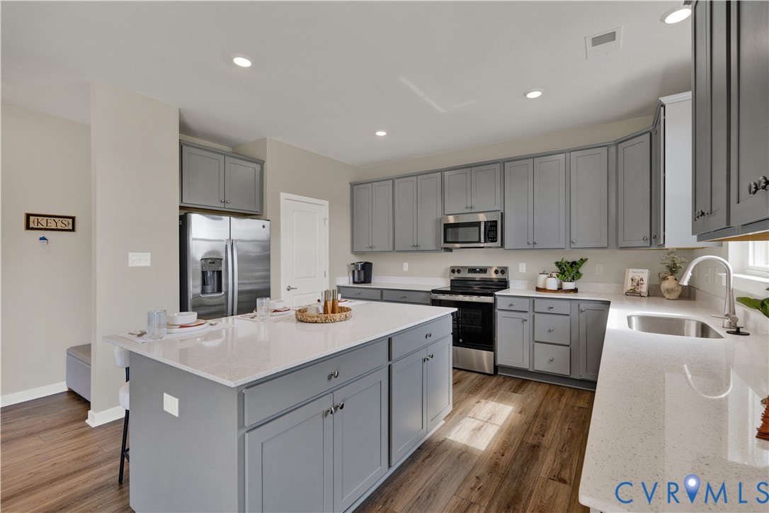 3312 Sunstone Dr