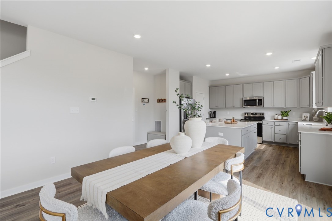 3312 Sunstone Dr