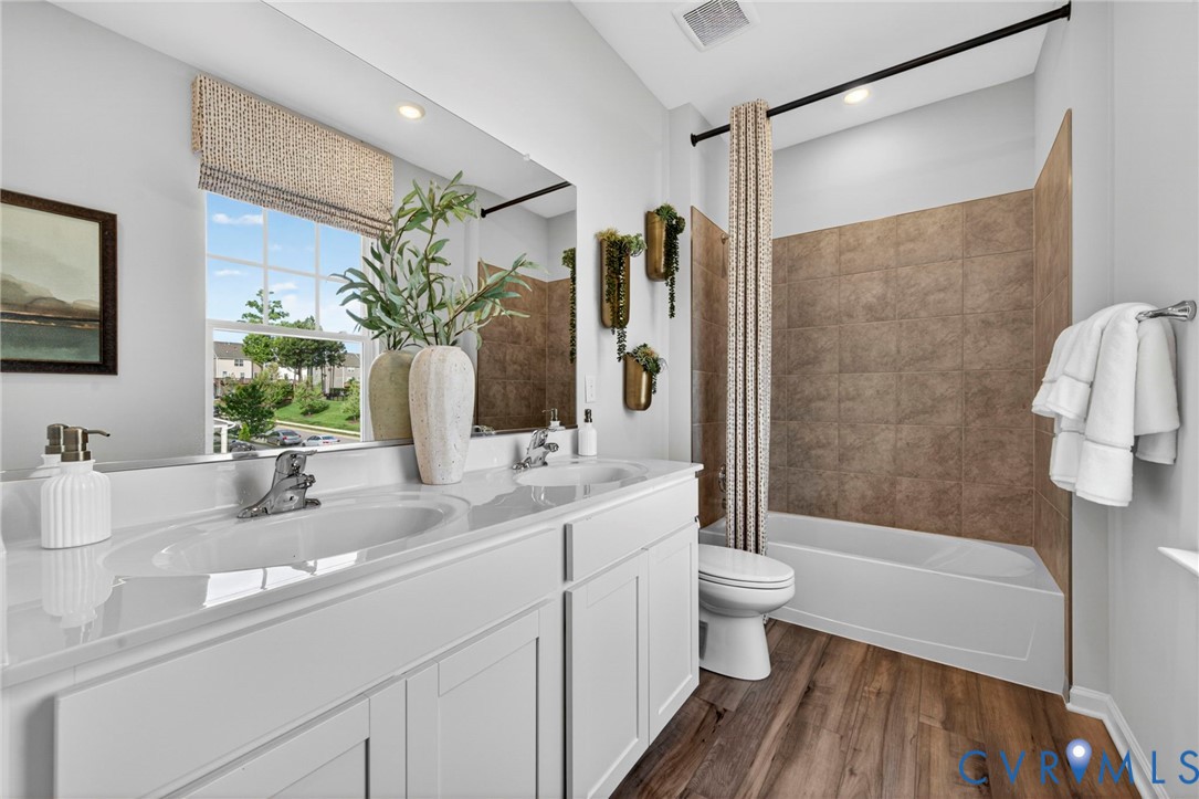 17206 Gossamer Dr