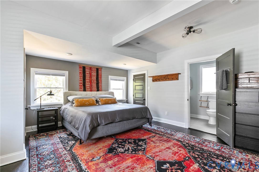 113 W 33rd St