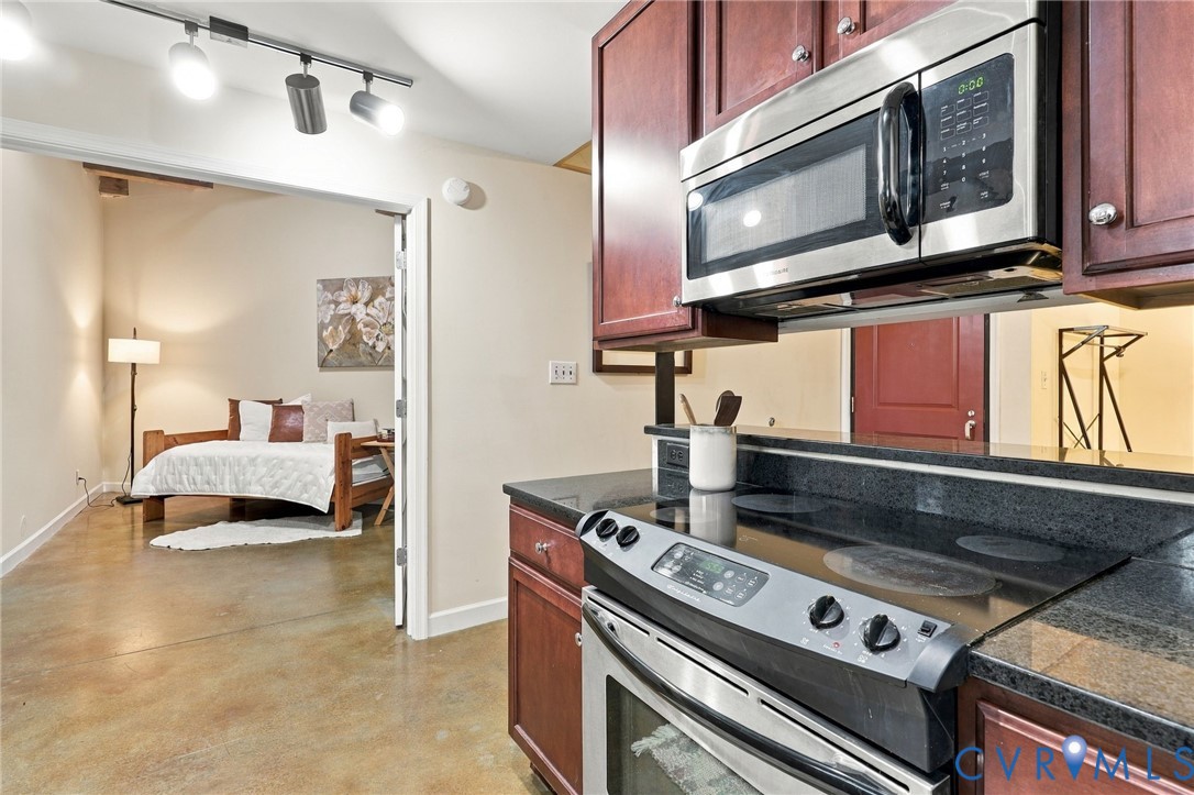 815 Porter St Unit#U106