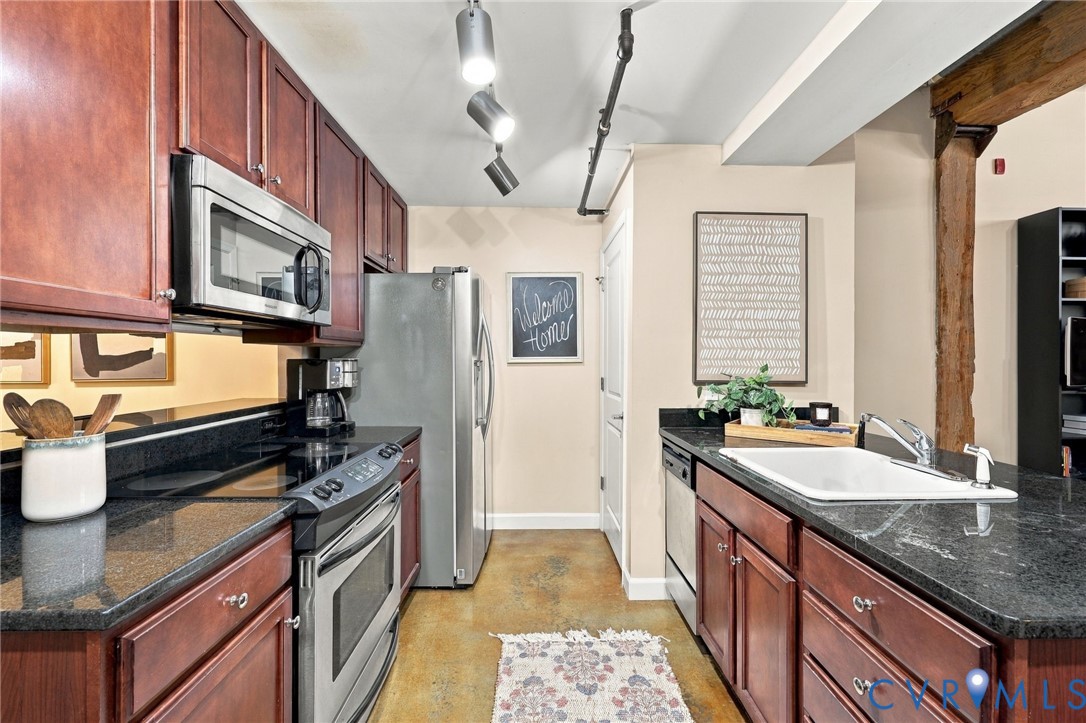 815 Porter St Unit#U106