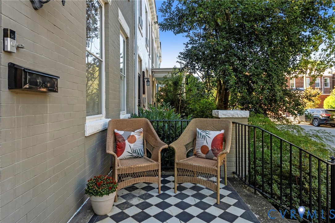 107 N Allen Ave