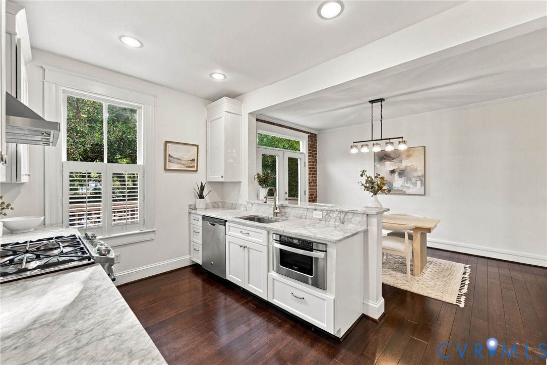107 N Allen Ave