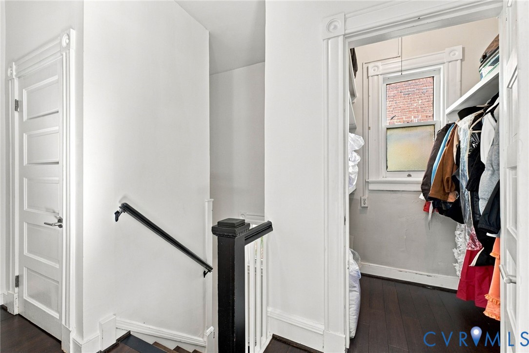 107 N Allen Ave