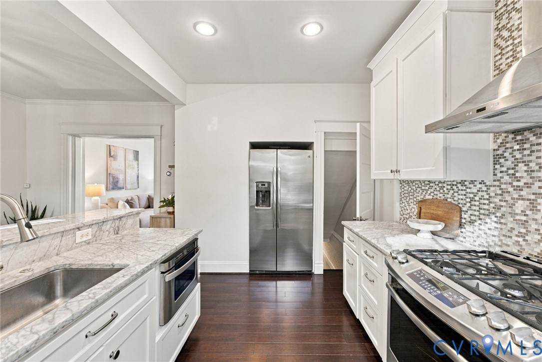 107 N Allen Ave