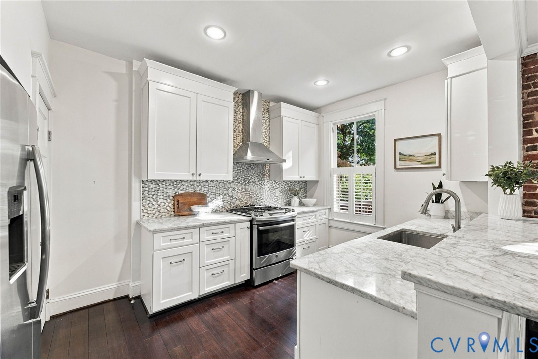 107 N Allen Ave