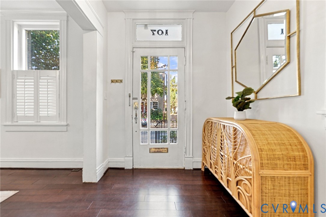 107 N Allen Ave