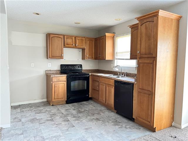 10527 E 46th Terrace