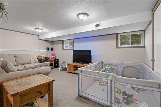 6624 N Mercier Street