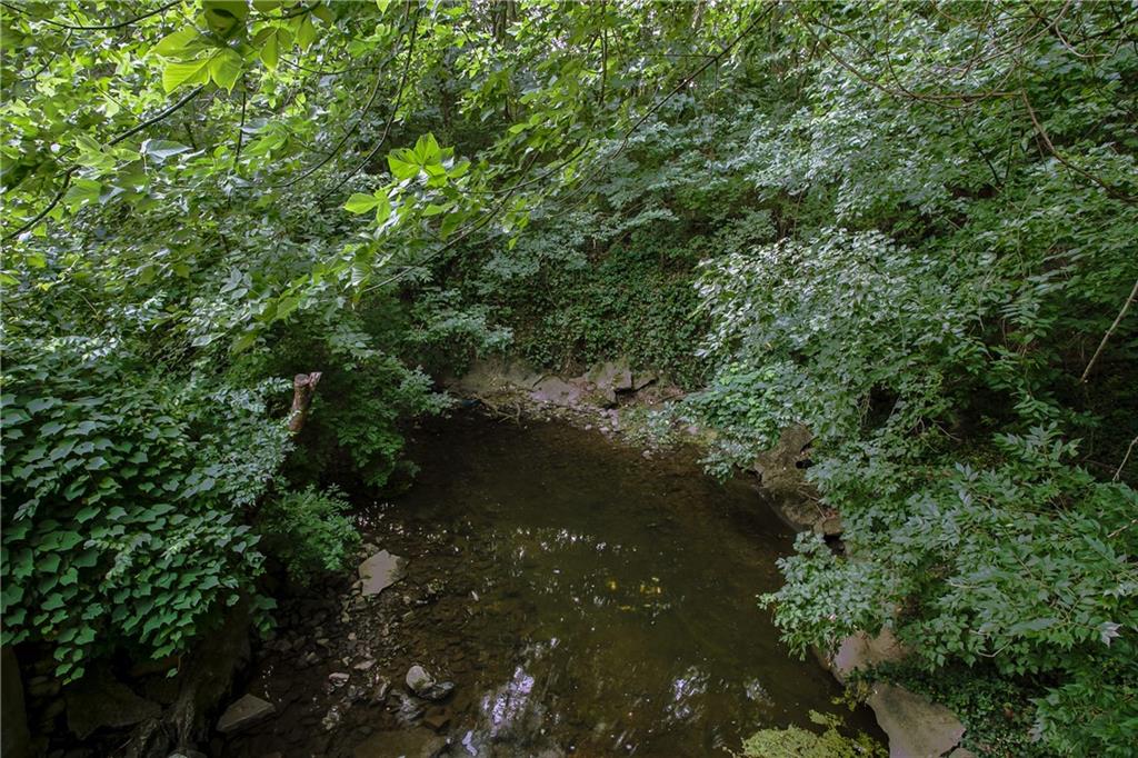 7054 Lakeshore Drive