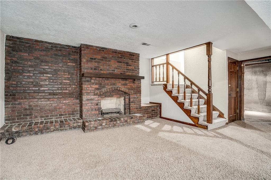 7054 Lakeshore Drive