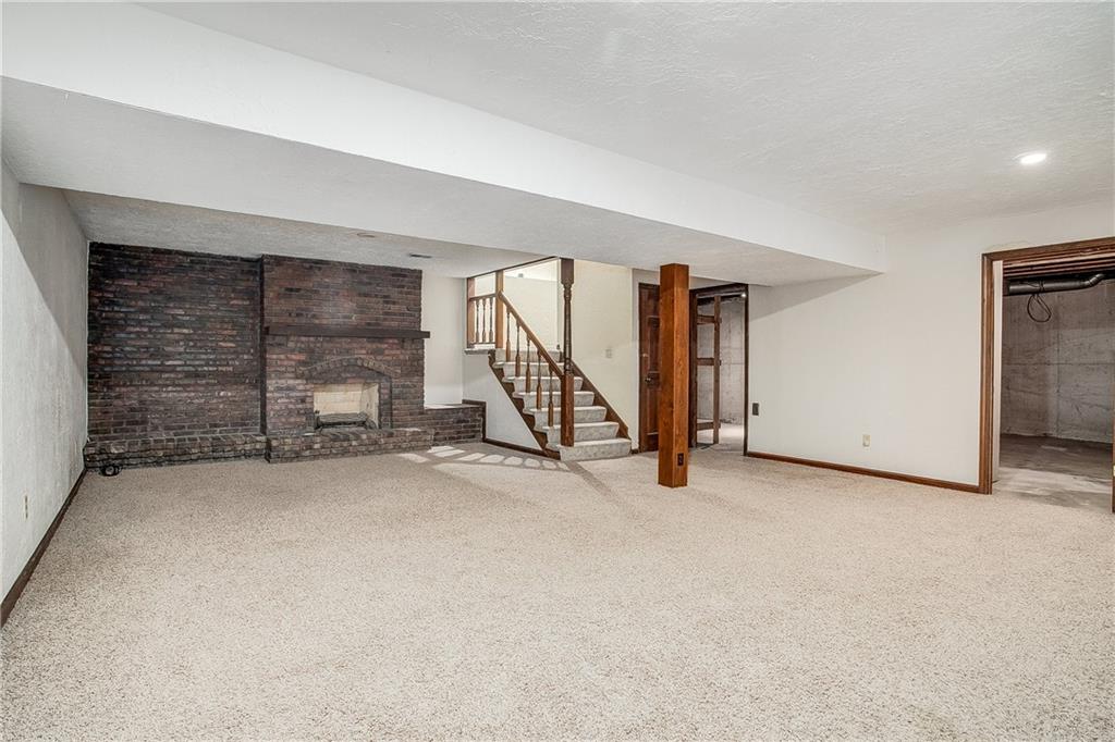 7054 Lakeshore Drive