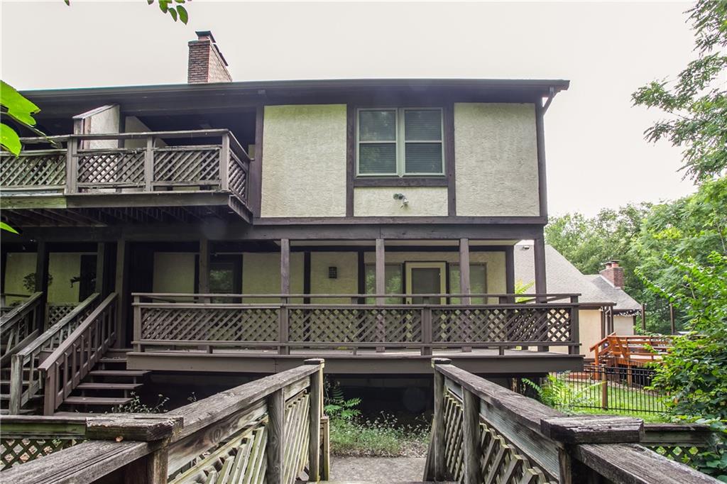 7054 Lakeshore Drive