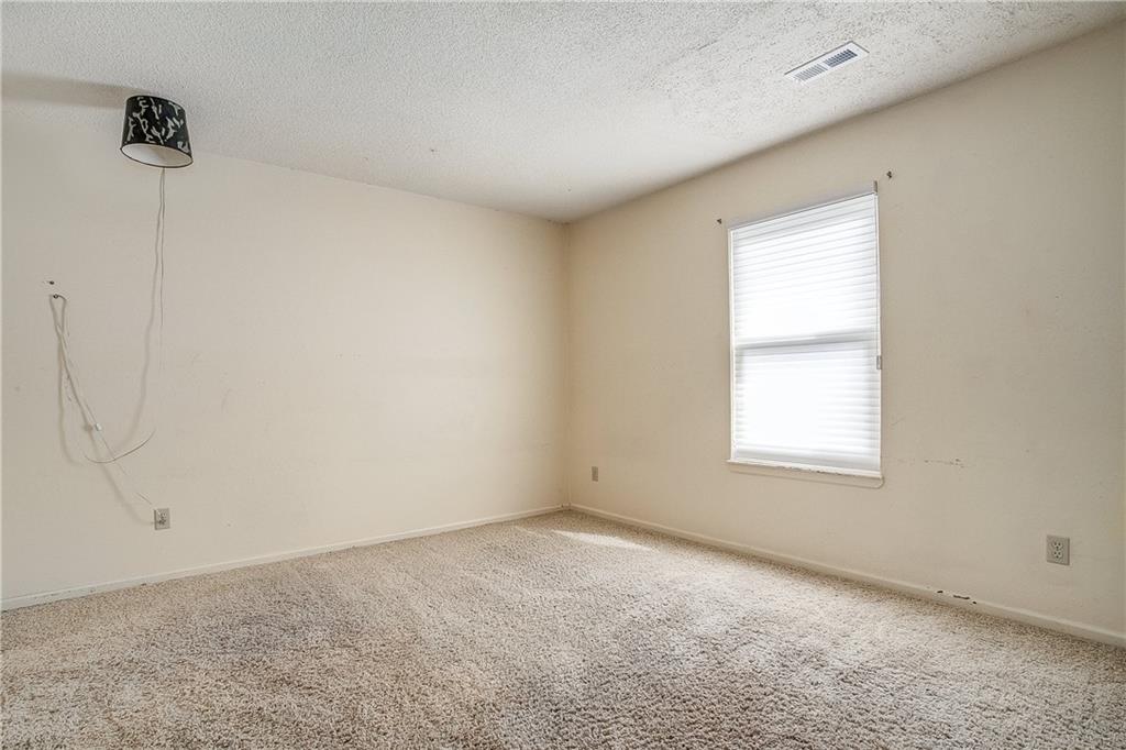 7054 Lakeshore Drive