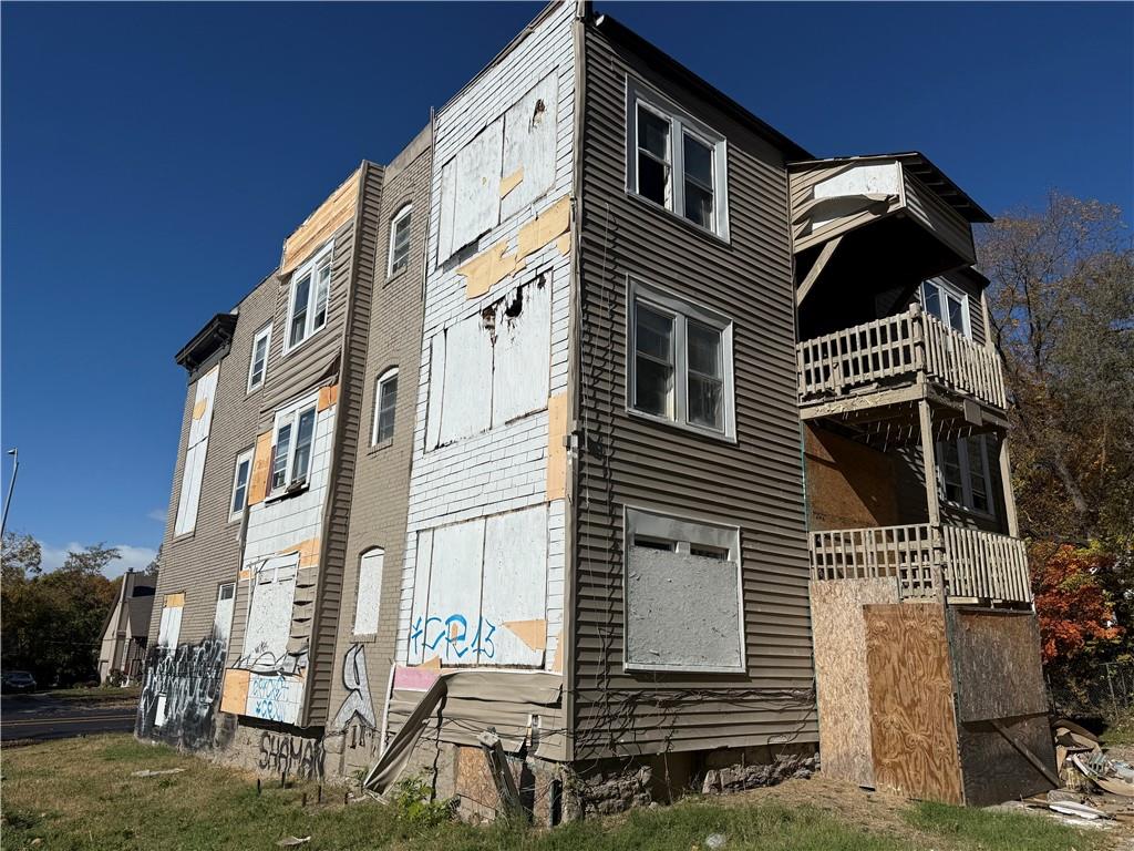 3825 Paseo Boulevard