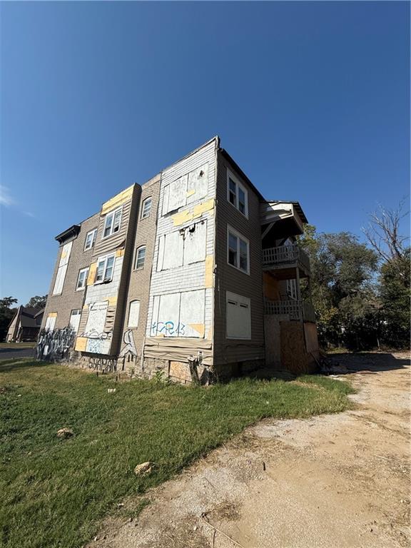 3825 Paseo Boulevard