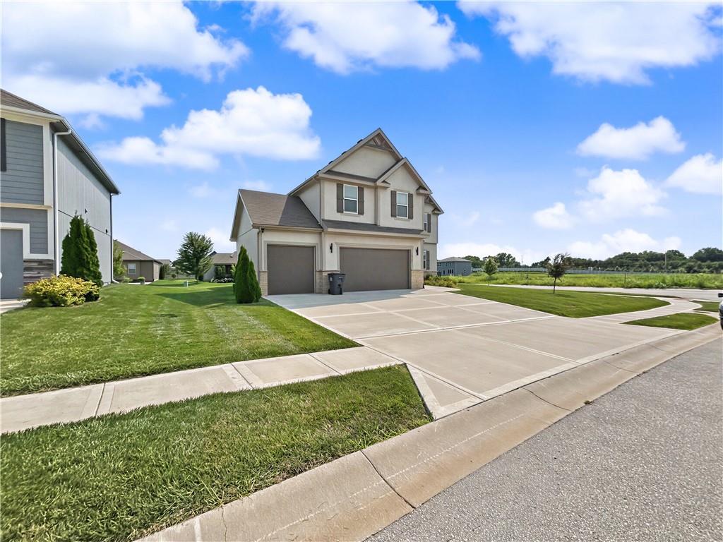 416 SW Nelson Drive