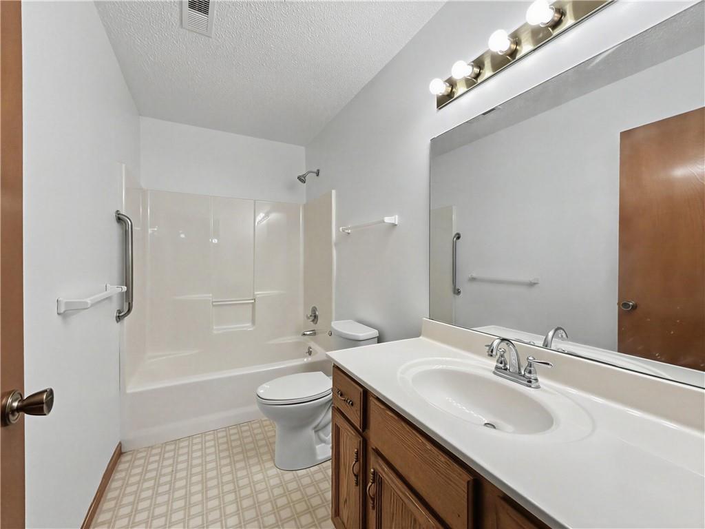 6124 Ash Court