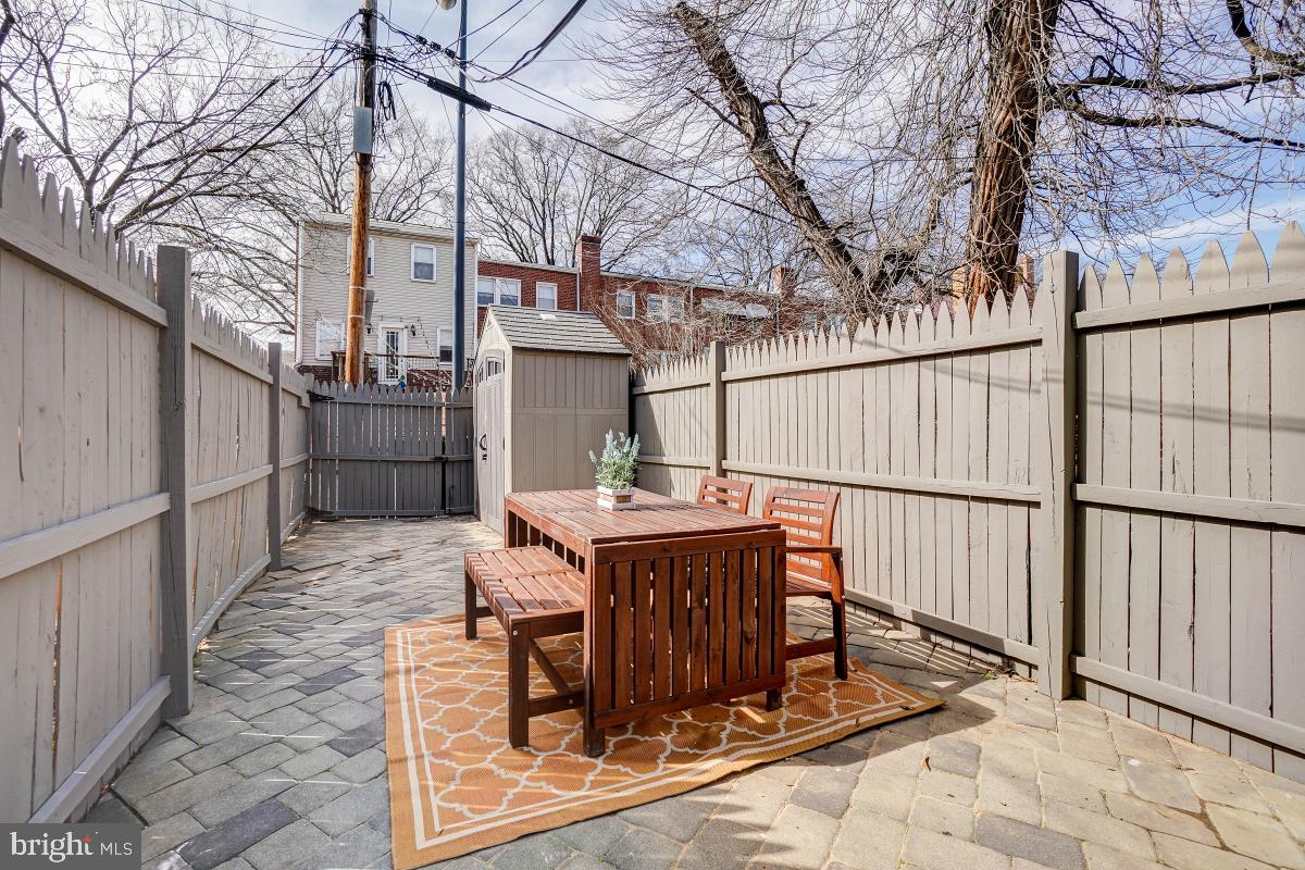 212 Oklahoma Ave NE