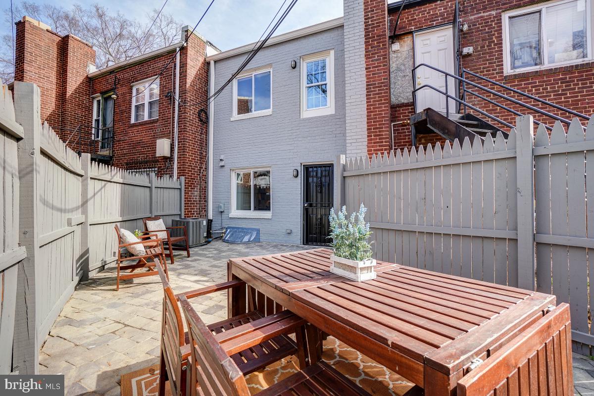 212 Oklahoma Ave NE