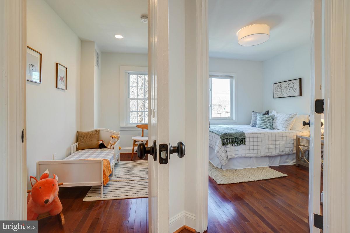 212 Oklahoma Ave NE