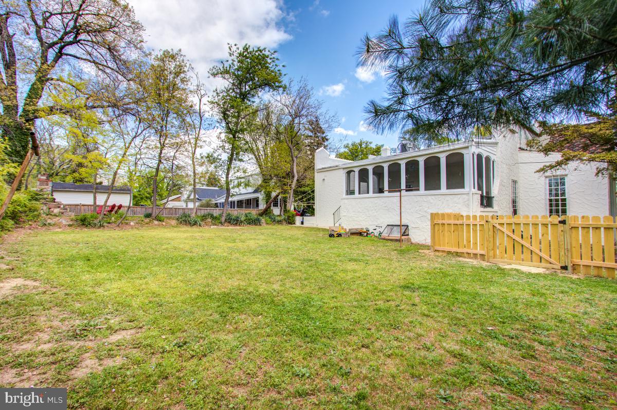 2525 32nd St SE