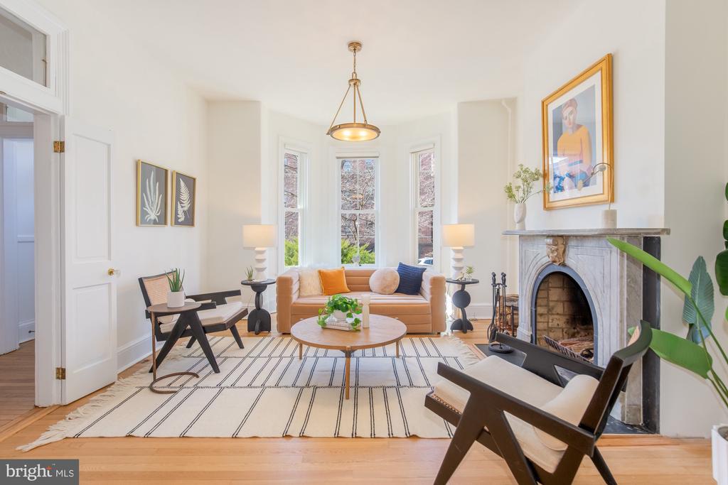 101 6TH STREET NE