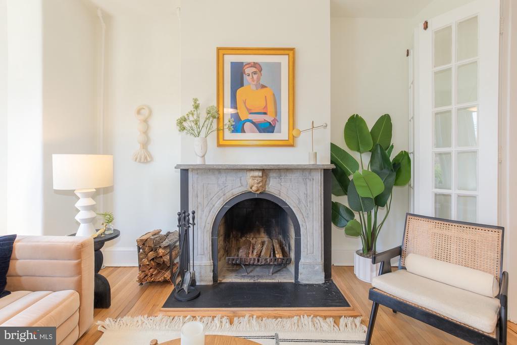 101 6TH STREET NE
