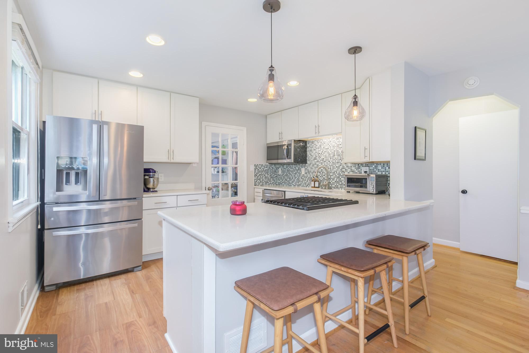 6015 7TH PLACE NW