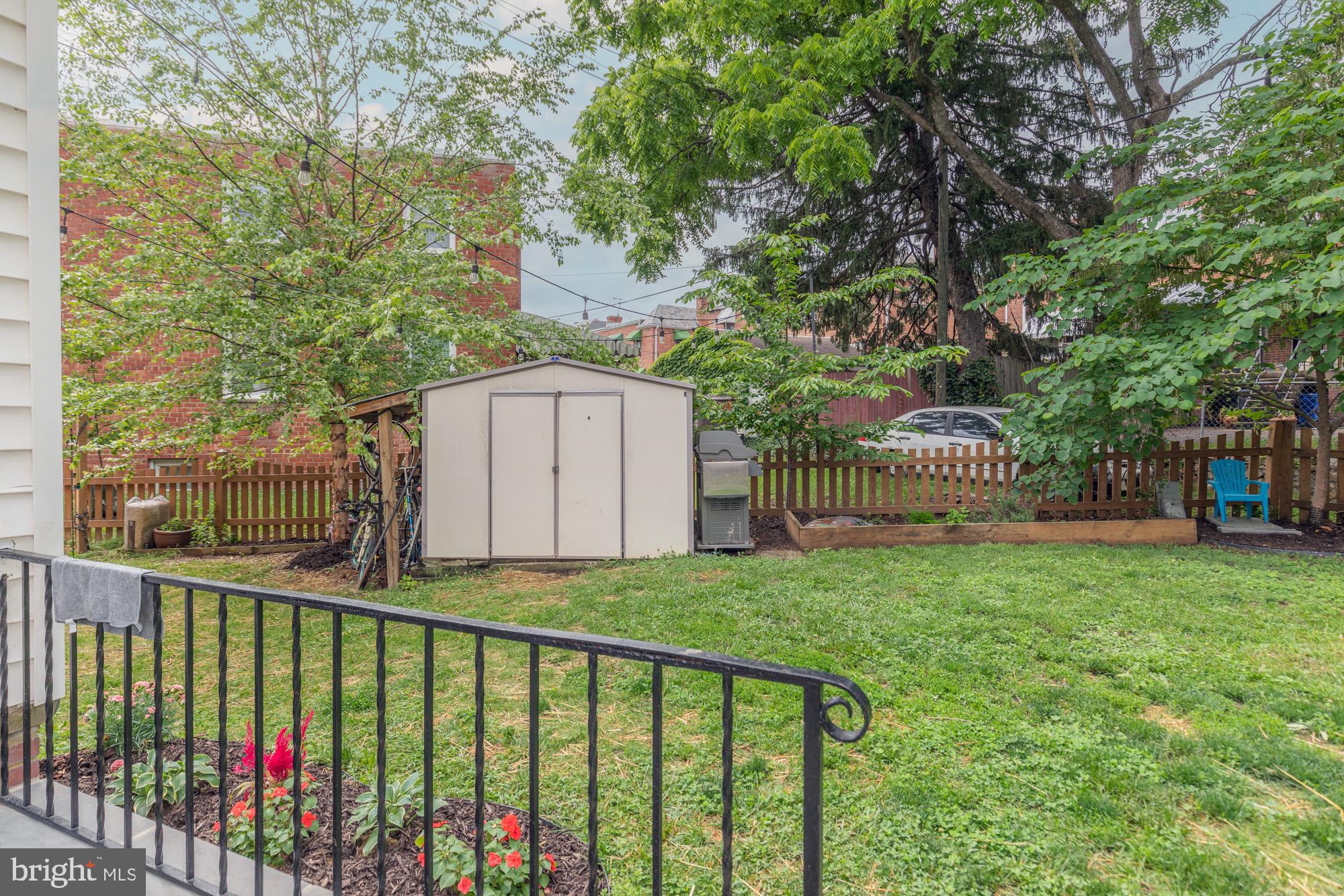 6015 7TH PLACE NW