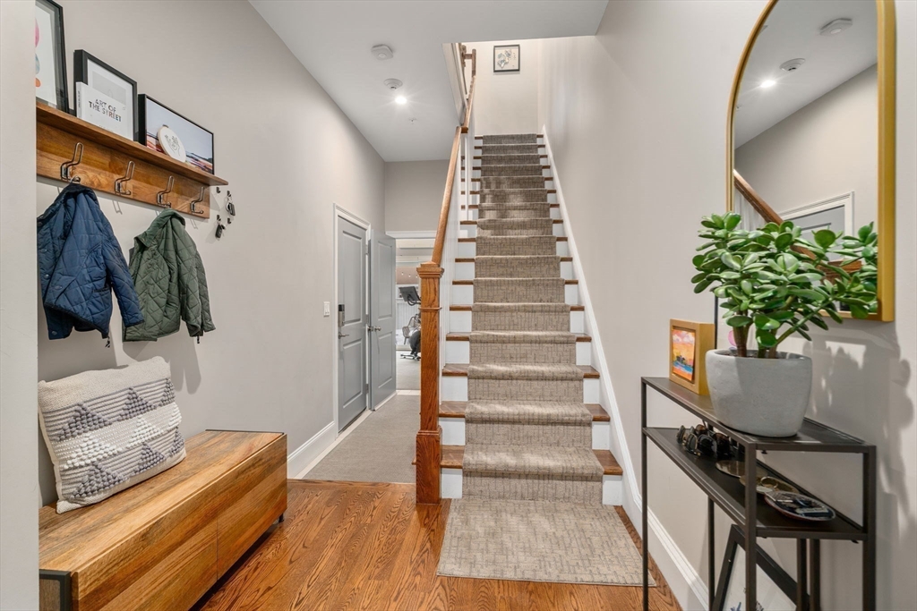 30 Park St # 4