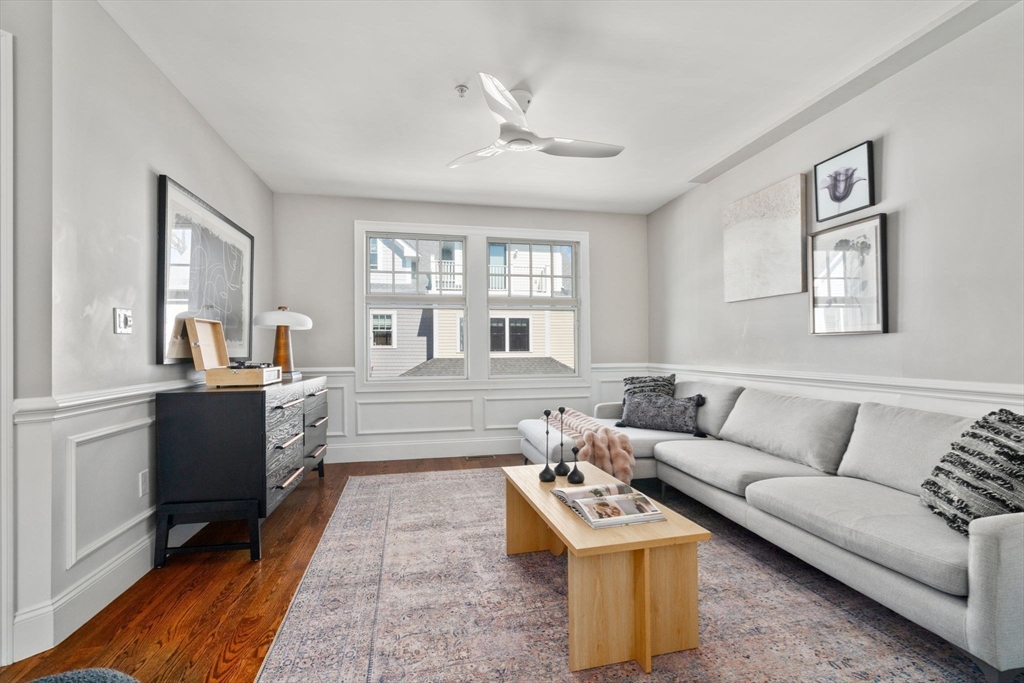 30 Park St # 4