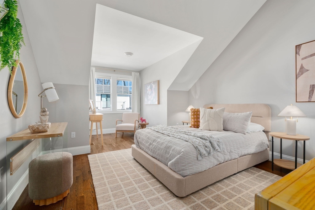 30 Park St # 4
