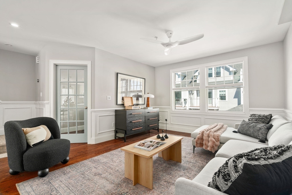 30 Park St # 4