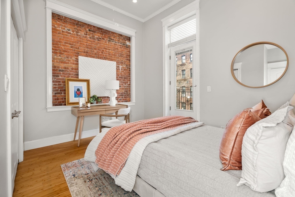 14 Worcester Sq # 2