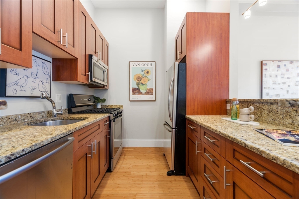 14 Worcester Sq # 2