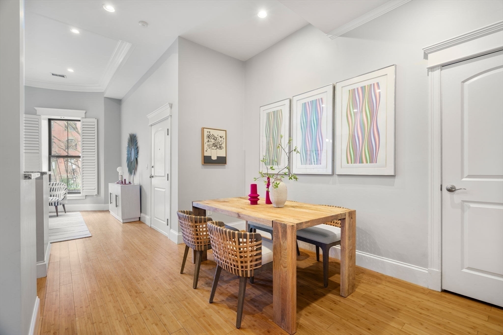 14 Worcester Sq # 2