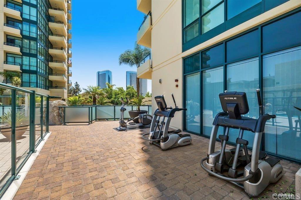 555 Front Street 1205