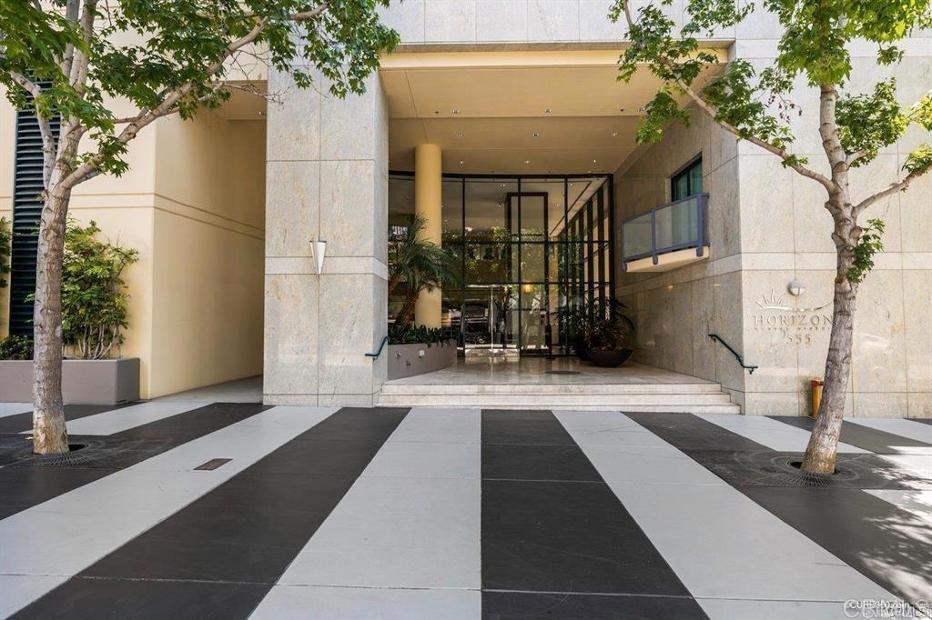 555 Front Street 1205