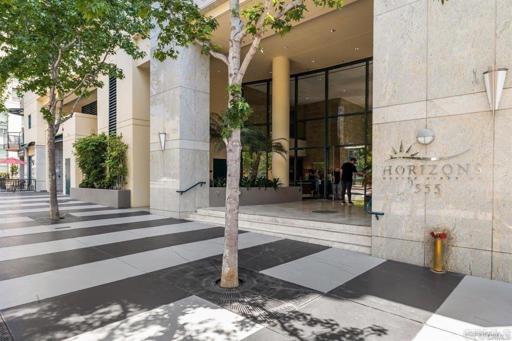 555 Front Street 1205