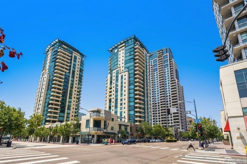 555 Front Street 1205