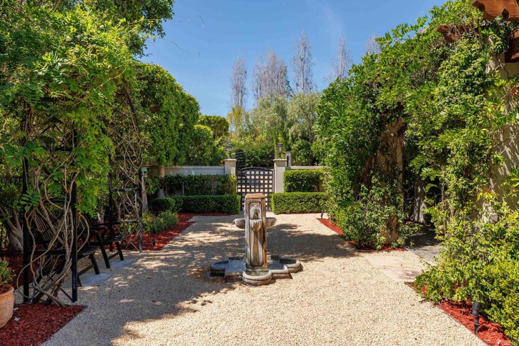 7891 Camino De la Dora