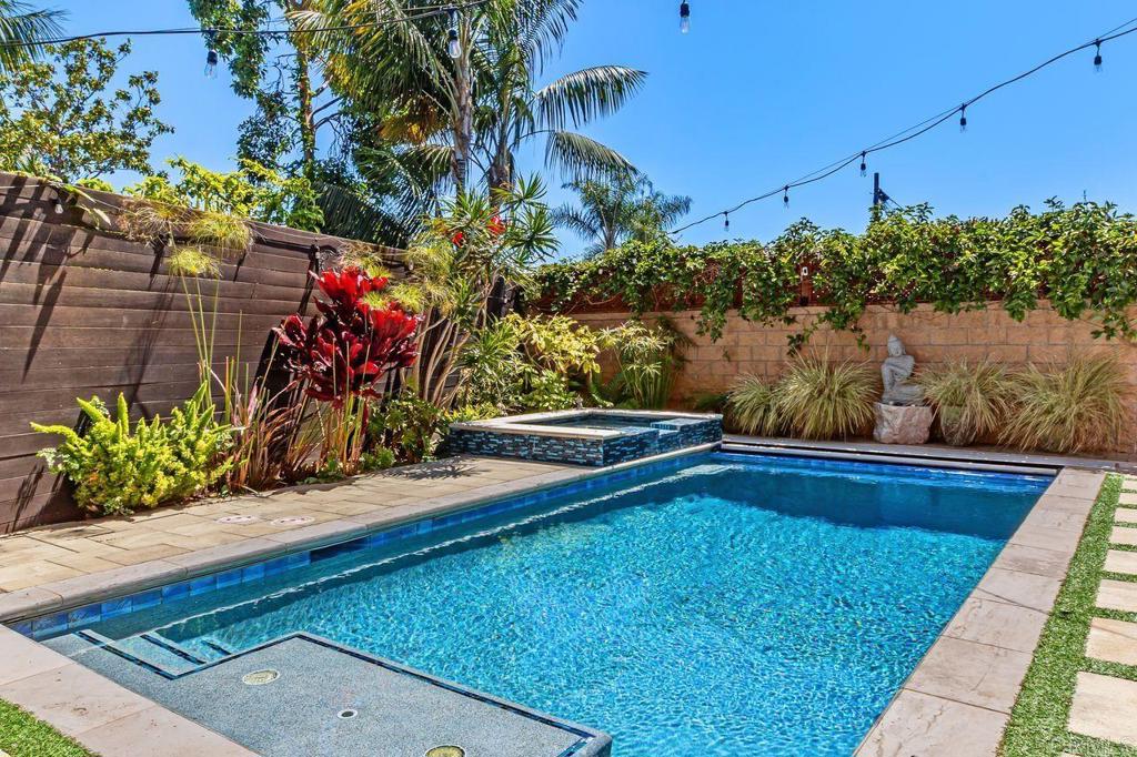 213 Hillcrest Dr.